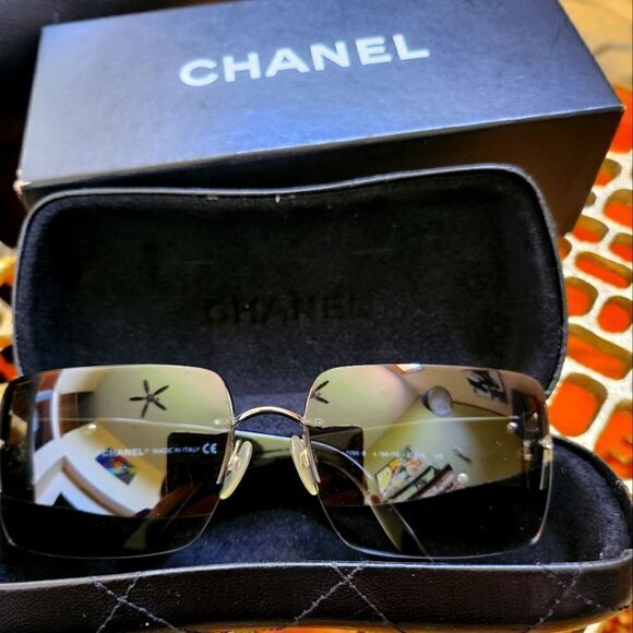 Authentic Chanel Sunglasses with Swarovski Crystal CC Logo Accent - Picture 3 of 12